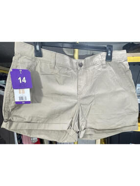 Boston Traders Women's Tan Roll Cuff Shorts 4in-5in inseam Sz 14